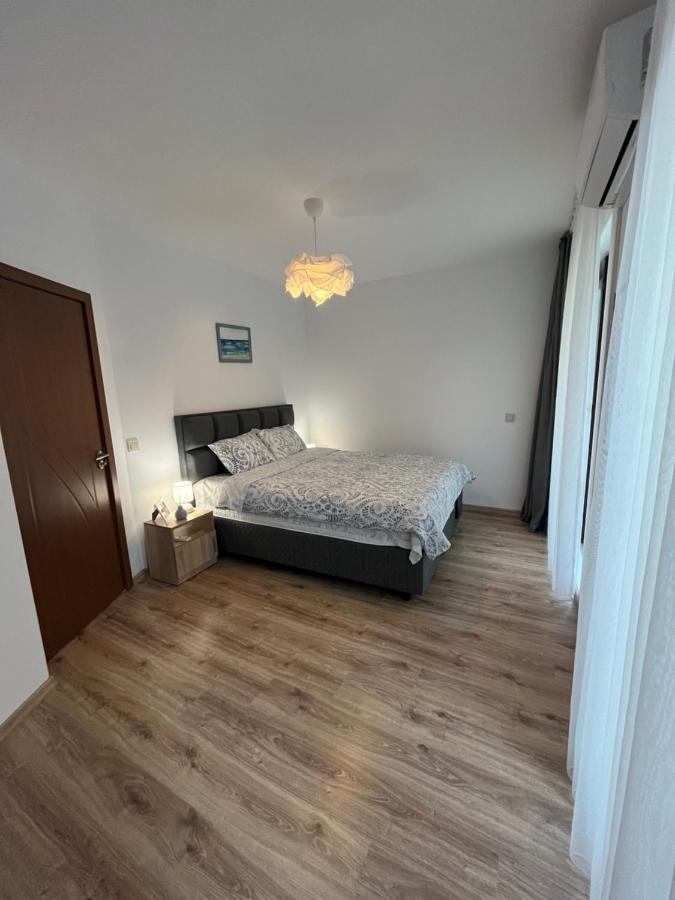 Apartment Azzurro Premium On Bulevard Bogoridi Burgas