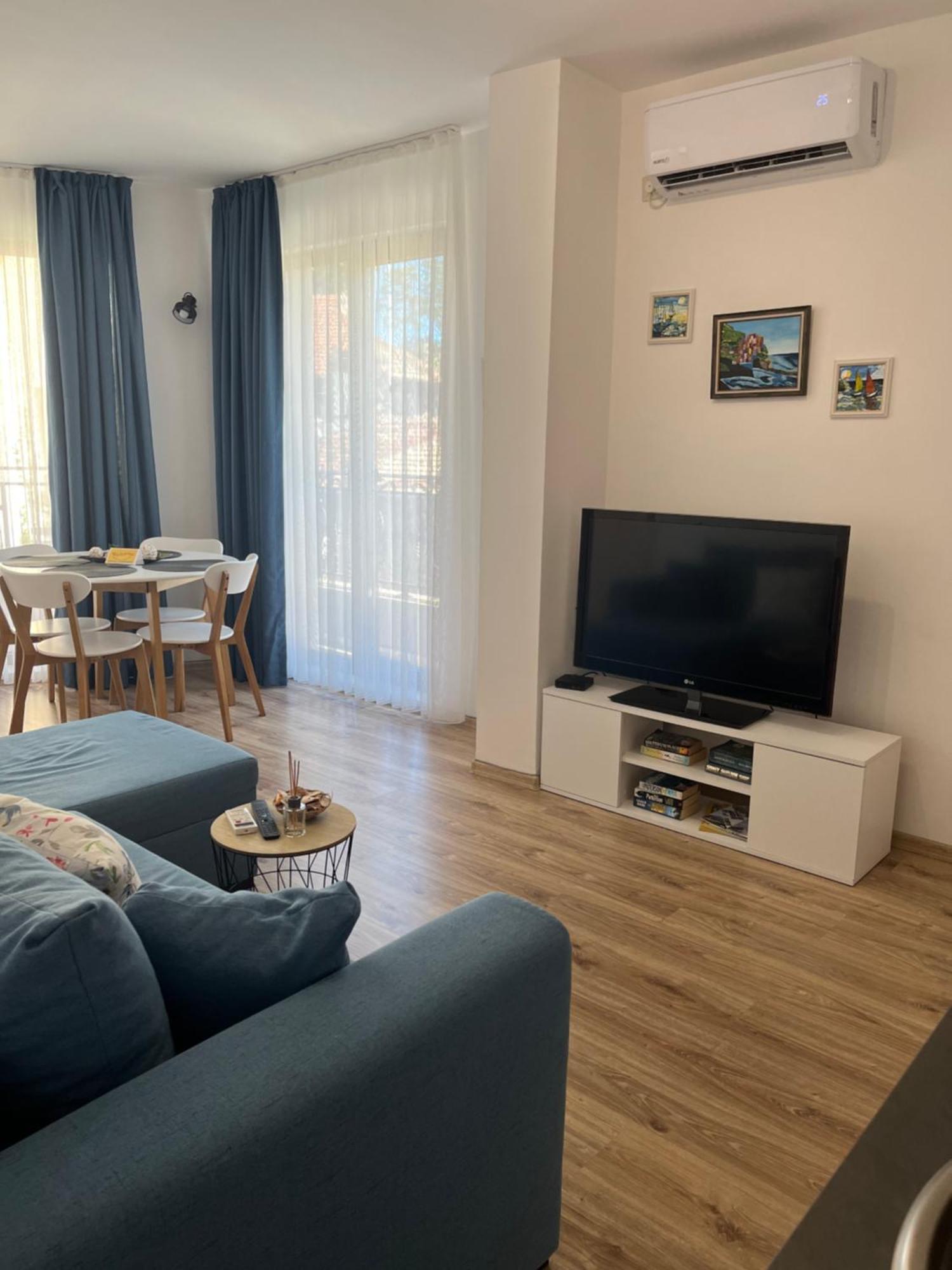 Daire Azzurro Premium On Bulevard Bogoridi Burgaz
